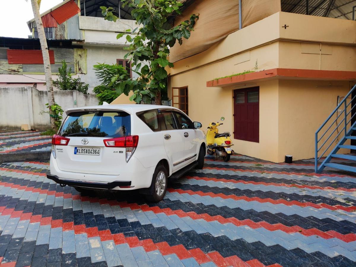 Ferienwohnung Wind &Waves Kollam Exterior foto